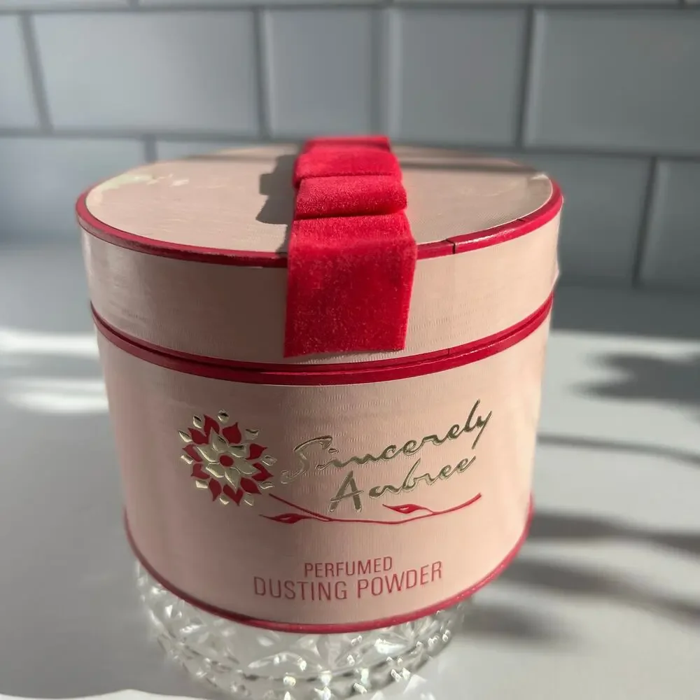 Sincerely Ambree Perfumed Dusting Powder Vintage Glam Hot Pink Poof